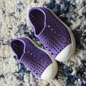 Native Baby Jefferson Purple Water Shoes SIze 4